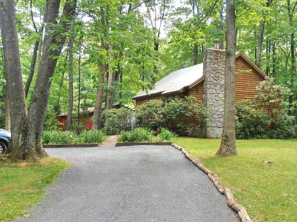 Red Run Cabin image